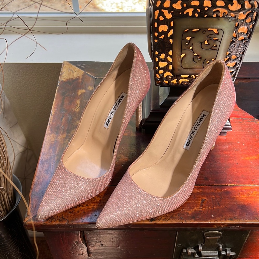 MANOLO BLAHNIK